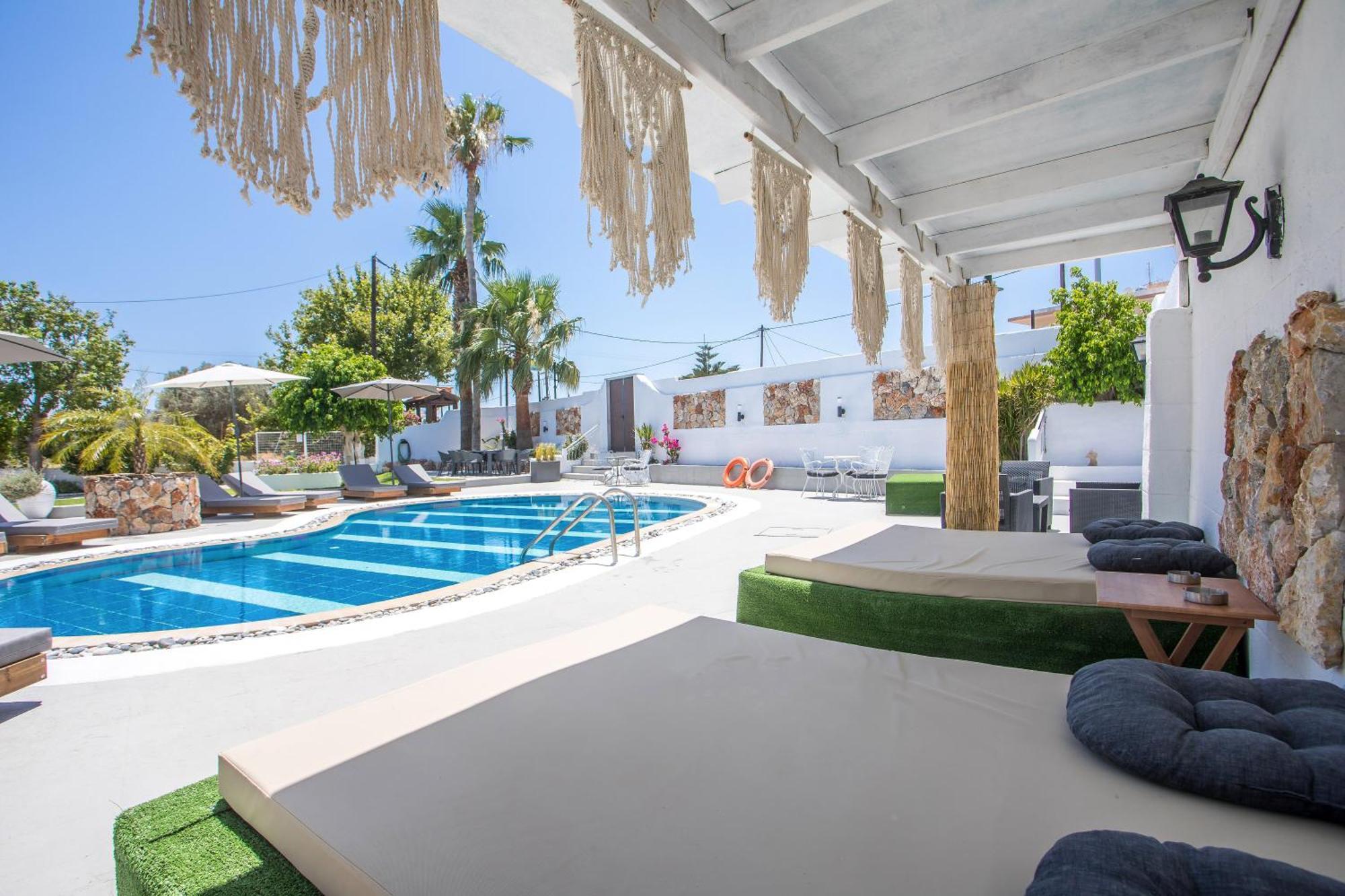 Toula'S Apartments Faliraki Bagian luar foto