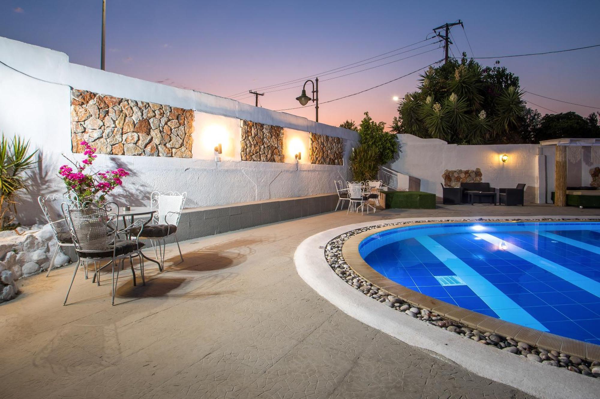 Toula'S Apartments Faliraki Bagian luar foto