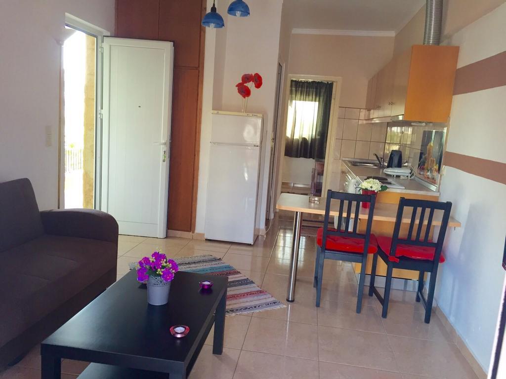 Toula'S Apartments Faliraki Bagian luar foto